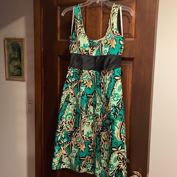 Dress - Picture 3 of 4